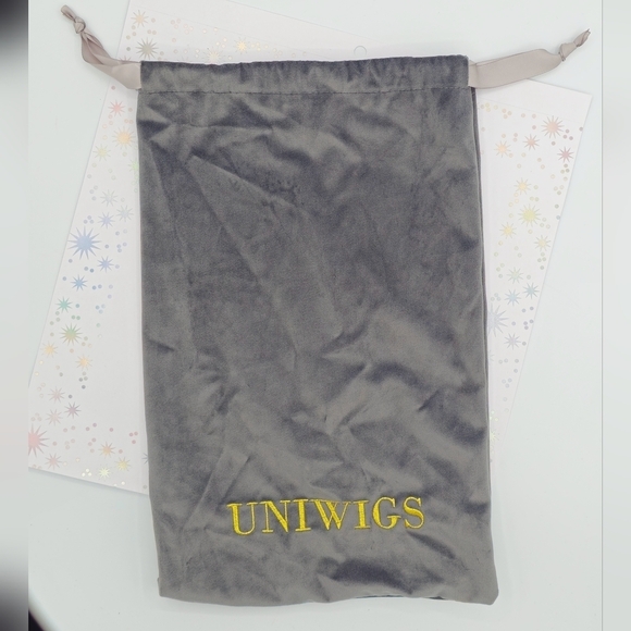 Uniwigs Grey Velvet Dust Bag - Picture 2 of 3